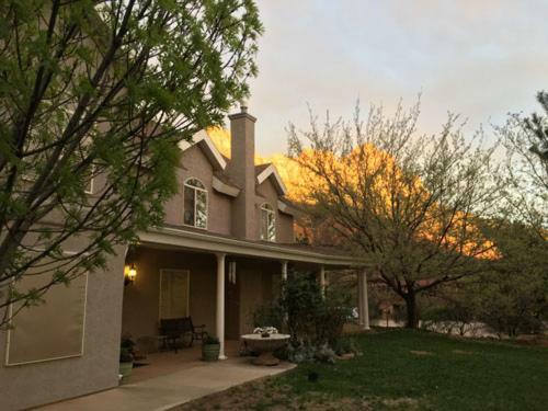Novel House Inn At Zion Springdale Bagian luar foto